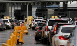 México y Estados Unidos anuncian el cierre de la frontera terrestre a viajes "no esenciales" como el turismo