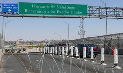Amplían otro mes cierre de frontera con Estados Unidos
