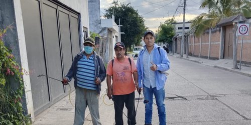 Ciudadanos fernandenses se cooperan para fumigar contra el dengue