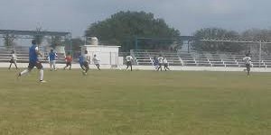 Murió jovencito de paro cardíaco al celebrar un gol de su equipo