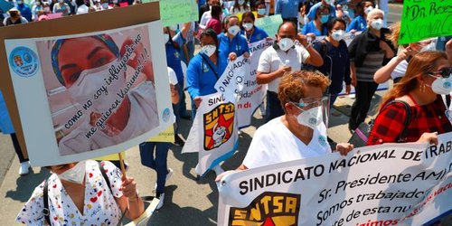 Médicos del Hospital Infantil de México exigen vacunación contra Covid-19