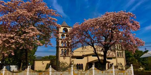 Pandilleros causan daños a dos capillas de Tambaca
