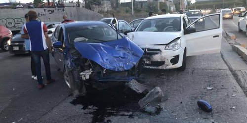 Seis accidentes vehiculares a la semana en bulevar Rio Santiago