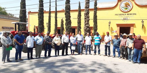 Reitera Alfredo Pérez Ortiz compromiso con el campo fernandense