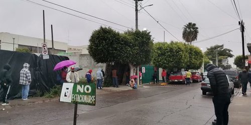 Exponen a inclemencias del tiempo y a contagios covid en hospital IMSS