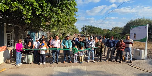 Entregó alcalde Loredo drenaje sanitario en la calle El Naranjal en Puestecitos