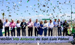 Ricardo Gallardo le cumple a potosinos al entregar Vía Alterna