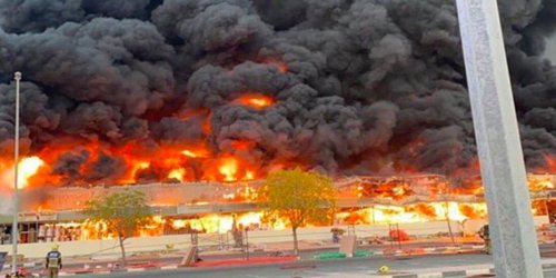 Incendio consume mercado de Ajman, en Emiratos Árabes