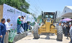 Anuncia Ricardo Gallardo rescate de carretera Lagunillas-Rayón