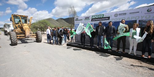 Inicia el gobernador Gallardo camino San Carlos-La Cuesta en Guadalcázar