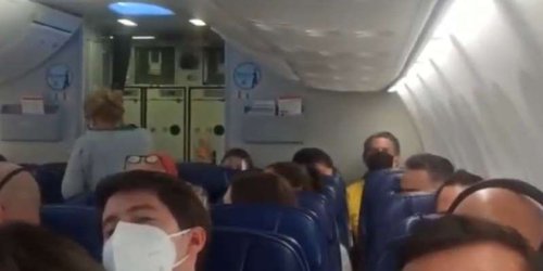 Insultan a AMLO en vuelo de Guadalajara a CdMx
