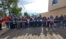 Inaugura el alcalde drenaje sanitario en calle Hidalgo de barrio Los Ángeles