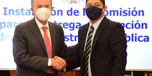 Ricardo Gallardo y JM Carreras formalizan proceso de Entrega-Recepción del Gobierno de SLP
