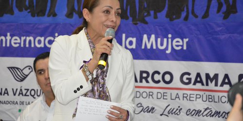 Forzan evento de Josefina Vázquez: Obligaron a funcionarios a pagar platillos y mesas