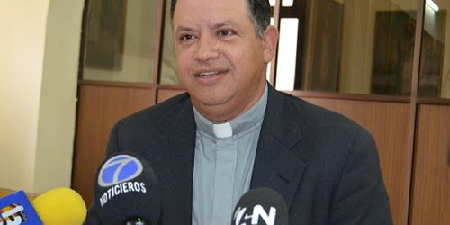 Se defiende vocero del Arzobispado de supuesta denuncia de MORENA