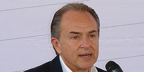 Llama el Gobernador a no dejar de trabajar en los Ayuntamientos