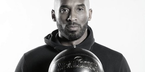 Kobe Bryant muere en un accidente de helicóptero en California