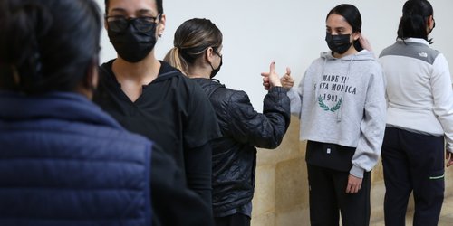 Reanuda DIF Estatal cursos para inclusión de personas con discapacidad auditiva