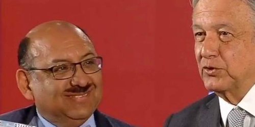 Lord Molécula regresa a la mañanera tras recuperarse de COVID y AMLO lo celebra