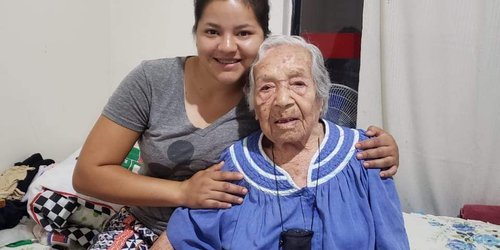 Celebran 102 años de Lupita, en el asilo de ancianos de CdFdz