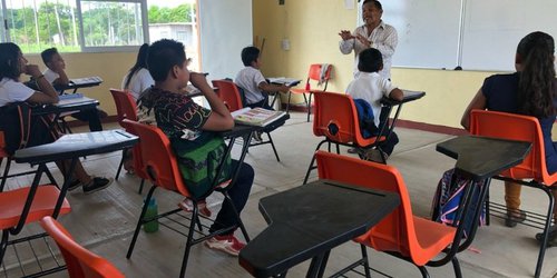 Por Covid, han fallecido ocho maestros en la región media