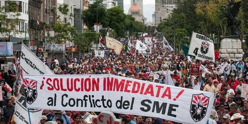 Electricistas exigen al Poder Judicial defender propuesta de AMLO