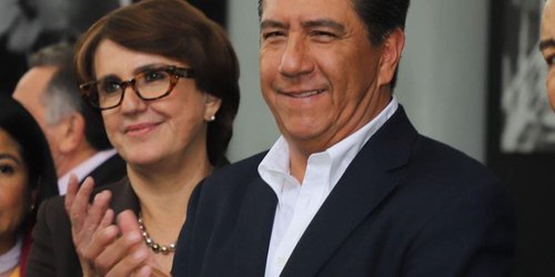 Senador Gama propone iniciativa para permitir plataformas de transporte en aeropuertos