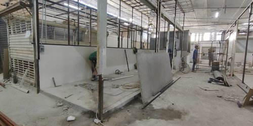 Regresan locatarios al mercado Colón
