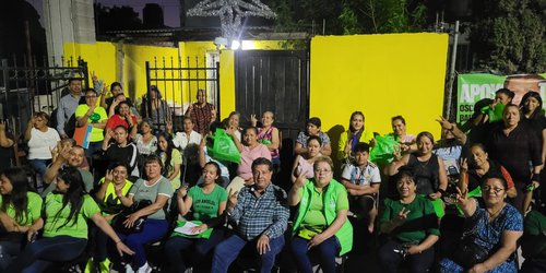 Oscar Bautista donde se para convence, le dice ama de casa al candidato