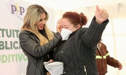 DIF estatal encabeza entrega de más aparatos auditivos