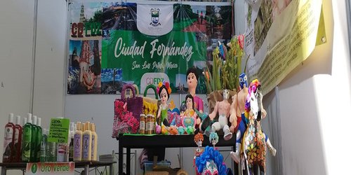 Artesanos fernandenses exponen sus productos en la FENAPO