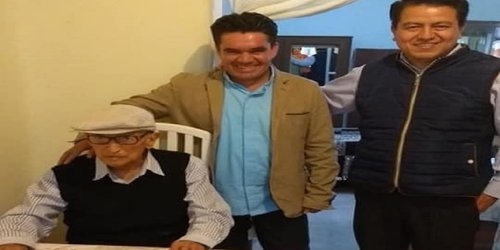 Celebra el padre Alfonso Zanella Cedillo 63 años de sacerdocio