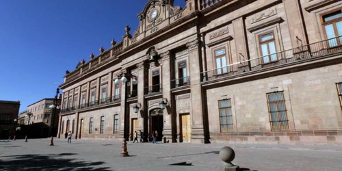 Cuidarse y mantener en casa, primordial para la salud de los 2255 burócratas pensionados: OM