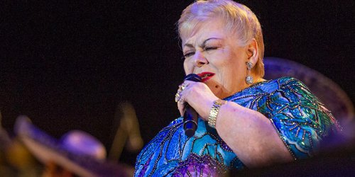 "Paquita La del Barrio" hizo cantar a todos en la FENAPO