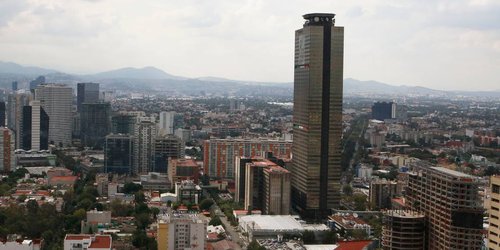 Moody's recorta calificación de Pemex y pierde el grado de inversión