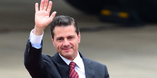 La FGR acusa a Peña Nieto de traición a la Patria, cohecho y delito electoral
