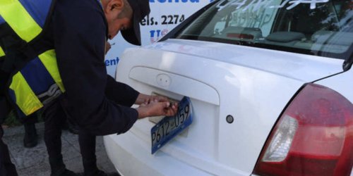 Policías ya no podrán retener placas ni licencias para garantizar el pago de multas de tránsito