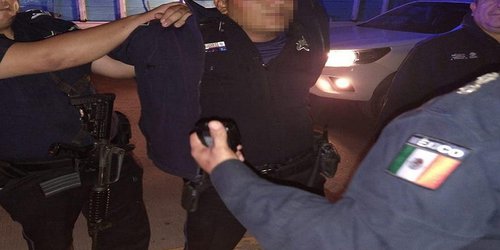 Policía ebrio detenido: llegó a hecho violento cayéndose de la moto