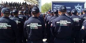 A la alza contagios de Covid entre policías y  personal médico