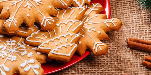 Recomiendan evitar consumo de grasas y azúcares en época navideña