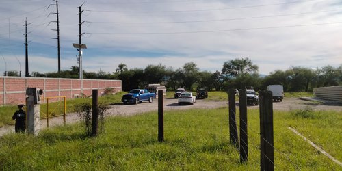 Hallan restos humanos en predio de CFE en carretera 70 y la súper