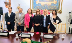 Presentan proyecto Embajadoras Fenapo 2025