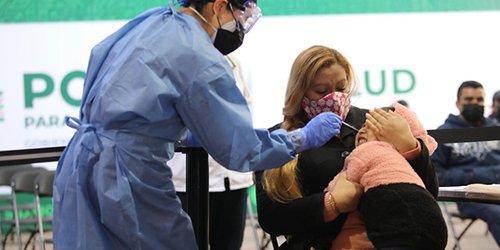 Pruebas gratuitas, vacunación y prevención para frenar covid