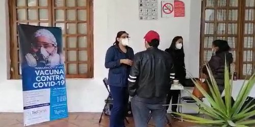 Aplican vacuna anticovid a mil oaxaqueños, en ensayo
