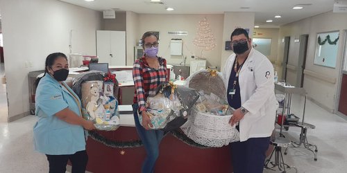 DIF Rioverde entregó cunitas a los tres primeros bebés nacidos del 2023 en el Hospital General