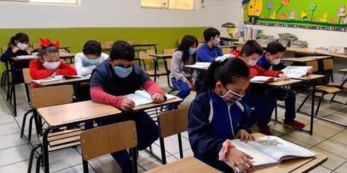 De una semana a otra se duplicaron contagios covid en escuelas