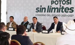 Ricardo Gallardo exhorta a su gabinete a seguir dando resultados