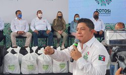 Promueve Ricardo Gallardo igualdad social