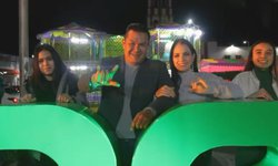 Arnulfo Urbiola y Karina Quintero e hijos, desearon feliz año nuevo 2024 a las familias Rioverdenses