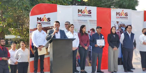Llama Alcalde a funcionarios a dejar huella positiva en Rioverde